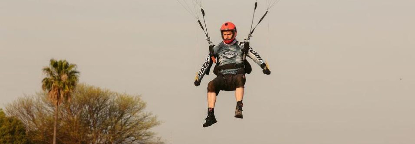 Weltmeisterschaft in Pretoria, Südafrika: Europameister Kai Bunkus verpasst Medaillenränge im Canopy Piloting Freestyle als WM-Vierter knapp