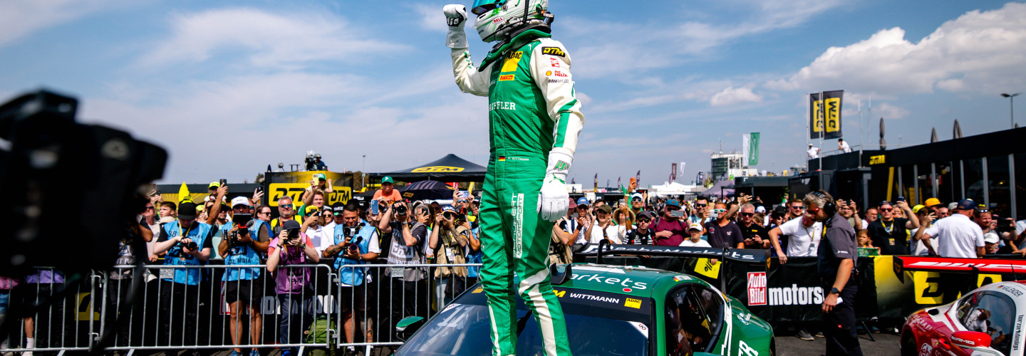 Wittmann gewinnt fesselnden Eifel-Krimi und feiert 20. DTM-Sieg