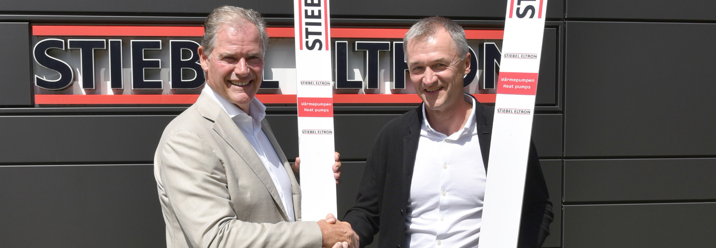 Stiebel Eltron startet internationales Skisprung-Sponsoring / Wärmepumpenhersteller mit neuer Präsenz im Spitzensport