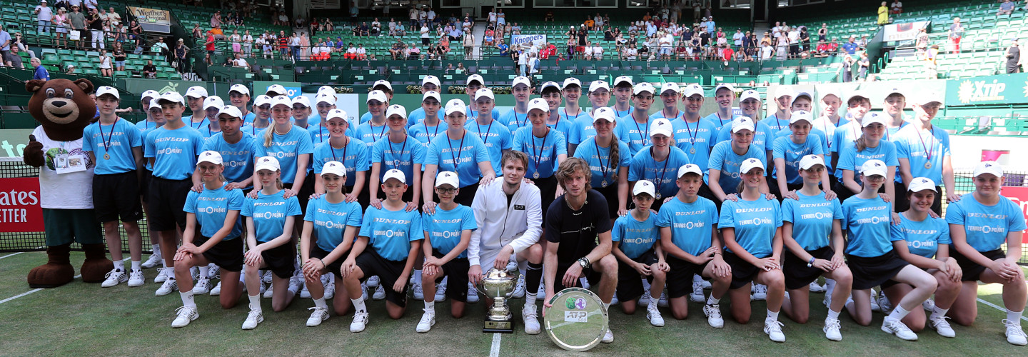 Alexander Bublik ist der Champion der 30. TERRA WORTMANN OPEN - Der Kasache gewinnt ein spannendes Finale gegen Andrey Rublev