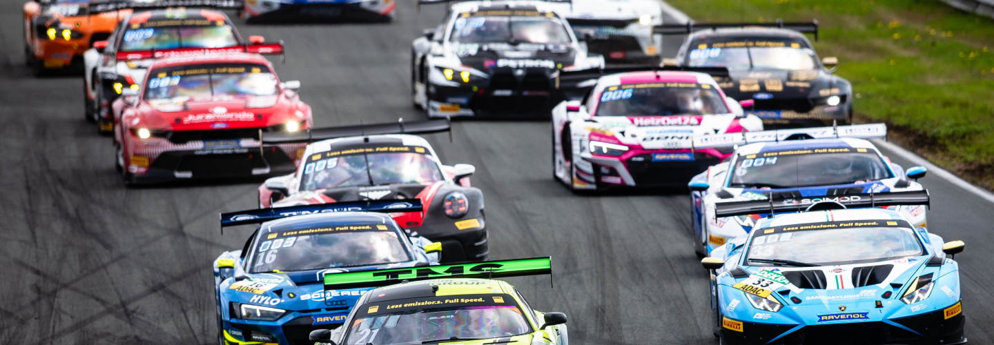 ADAC GT Masters beim Truck-Festival auf dem Nürburgring