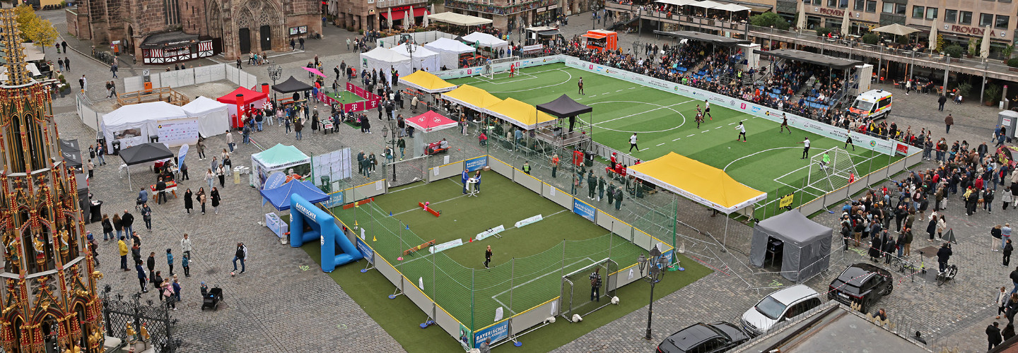Fußball-Inklusionstage: Nürnberger Hauptmarkt wird zur Bühne der Vielfalt