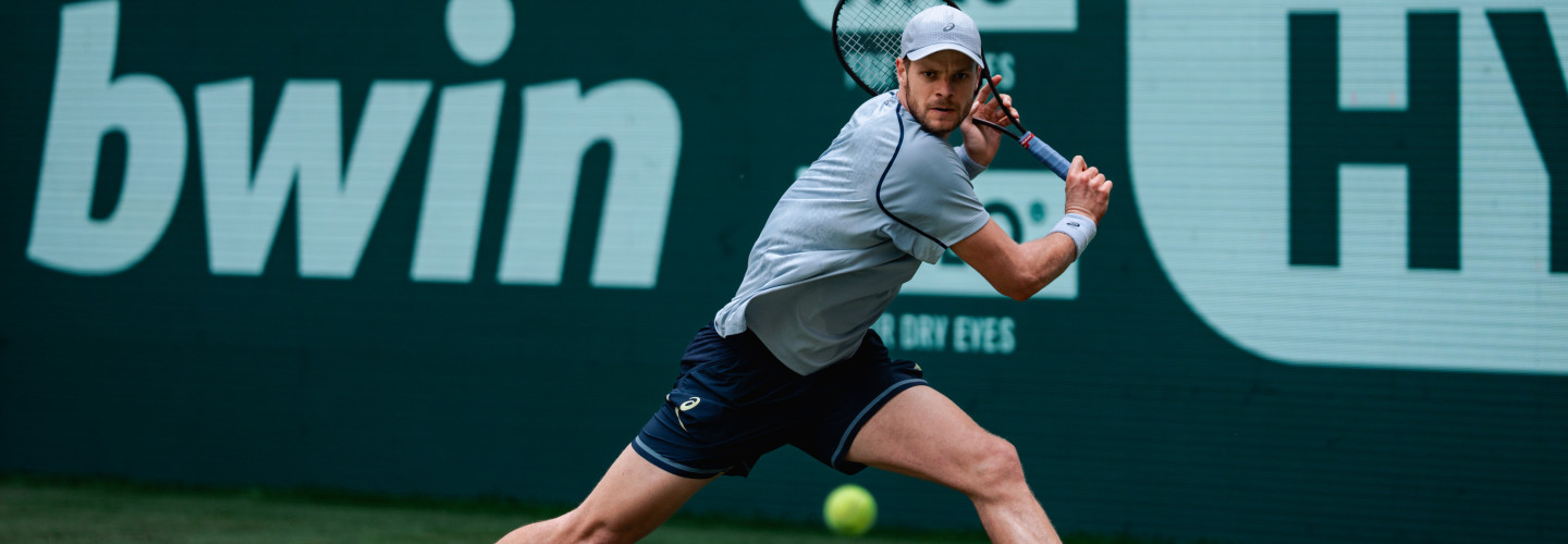 Zverev benötigt drei Sätze, Hanfmann stark – jetzt kommt es zum deutschen Duell – Titelverteidiger Bublik scheidet aus – Mittwoch starten die Stuttgart-Finalisten Shelton und Fritz