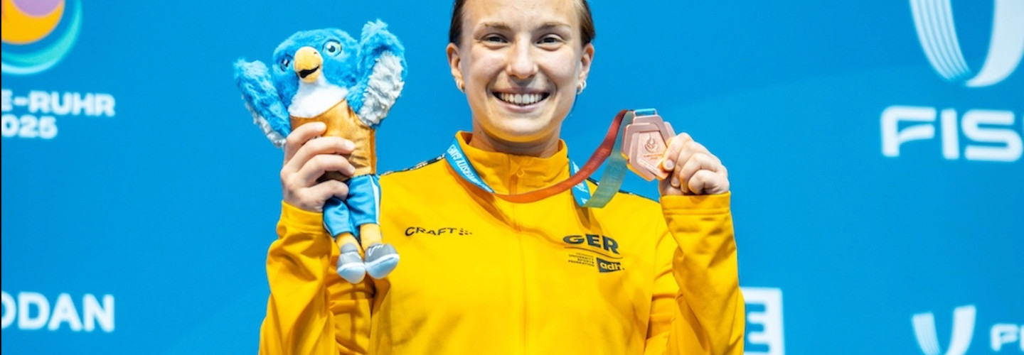 adh / Achte Medaille im Wasserspringen, Volleyballerinnen verpassen Finale