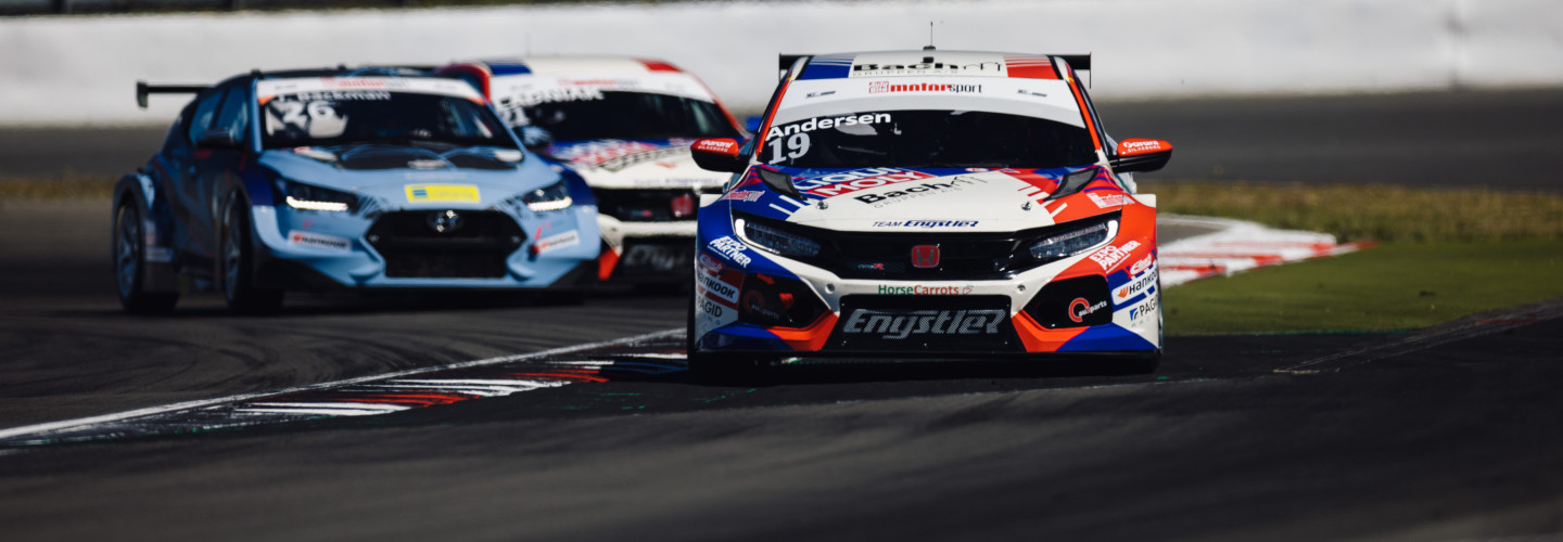 ADAC TCR Germany startet auf dem DEKRA Lausitzring: ROJA will beim Heimspiel die Wende