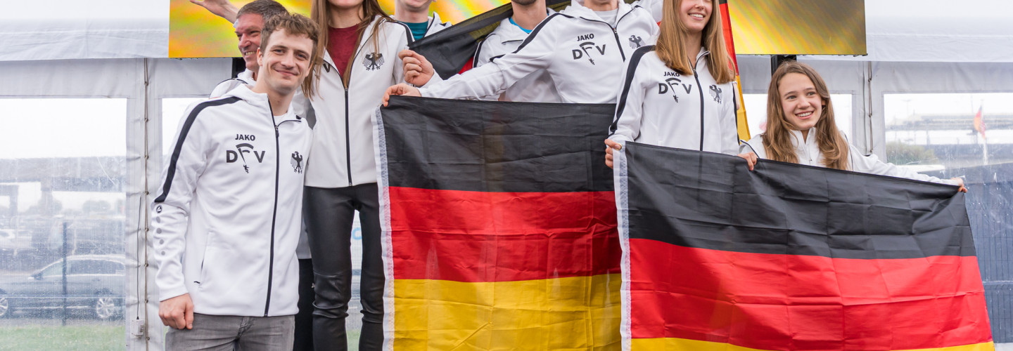Deutsche Skydiver bei den Weltmeisterschaften im Dynamic Flying und Indoor Solo Freestyle im belgischen Charleroi mit hervorragenden Leistungen