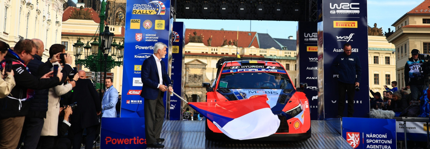 Rallye-Feuerwerk zum Auftakt der Central European Rally
