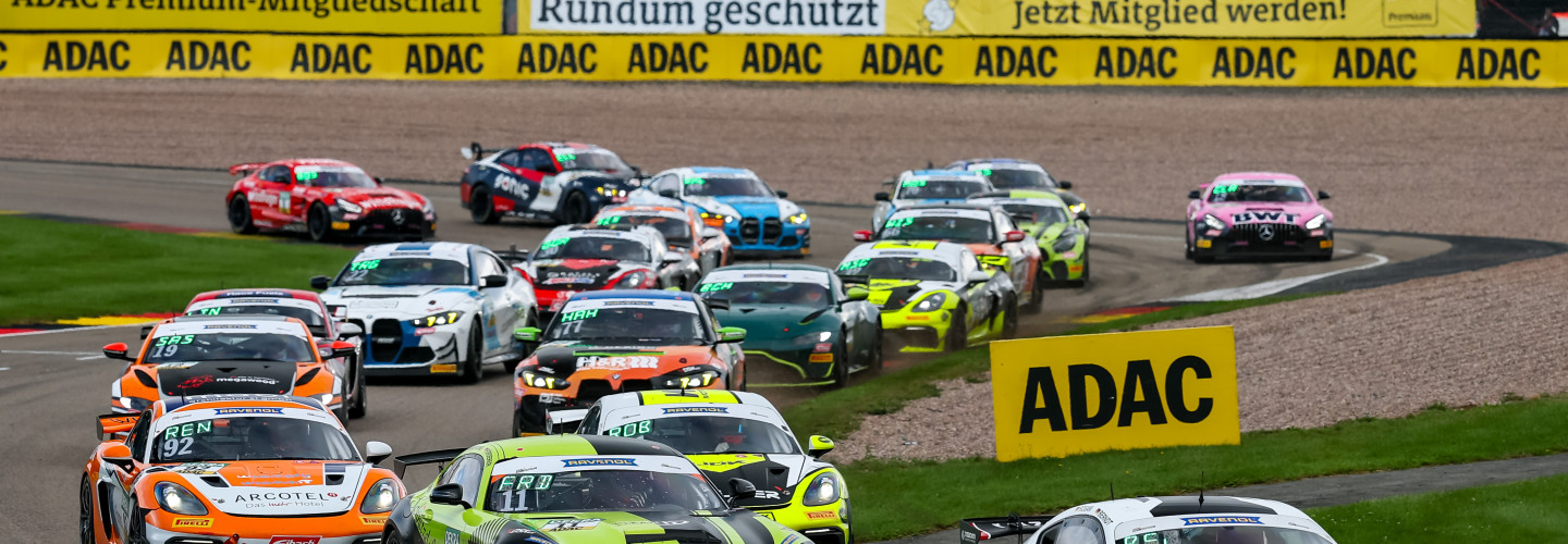Porsche-Vierfachsieg im Samstagsrennen der ADAC GT4 Germany auf dem Sachsenring